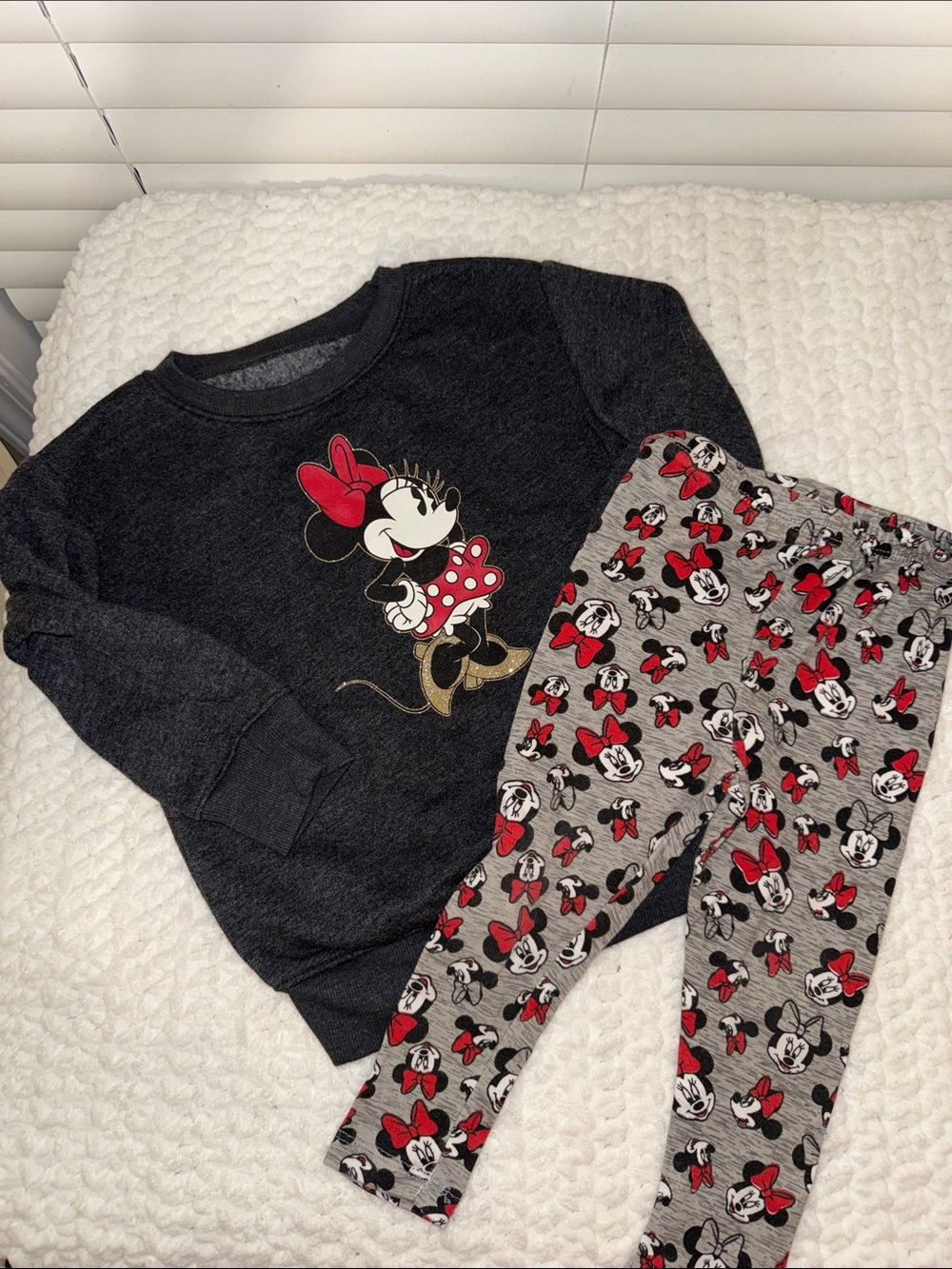 Girls Minnie Mouse Black Sweatshirt & Grey Minnie Leggings Matching Set
